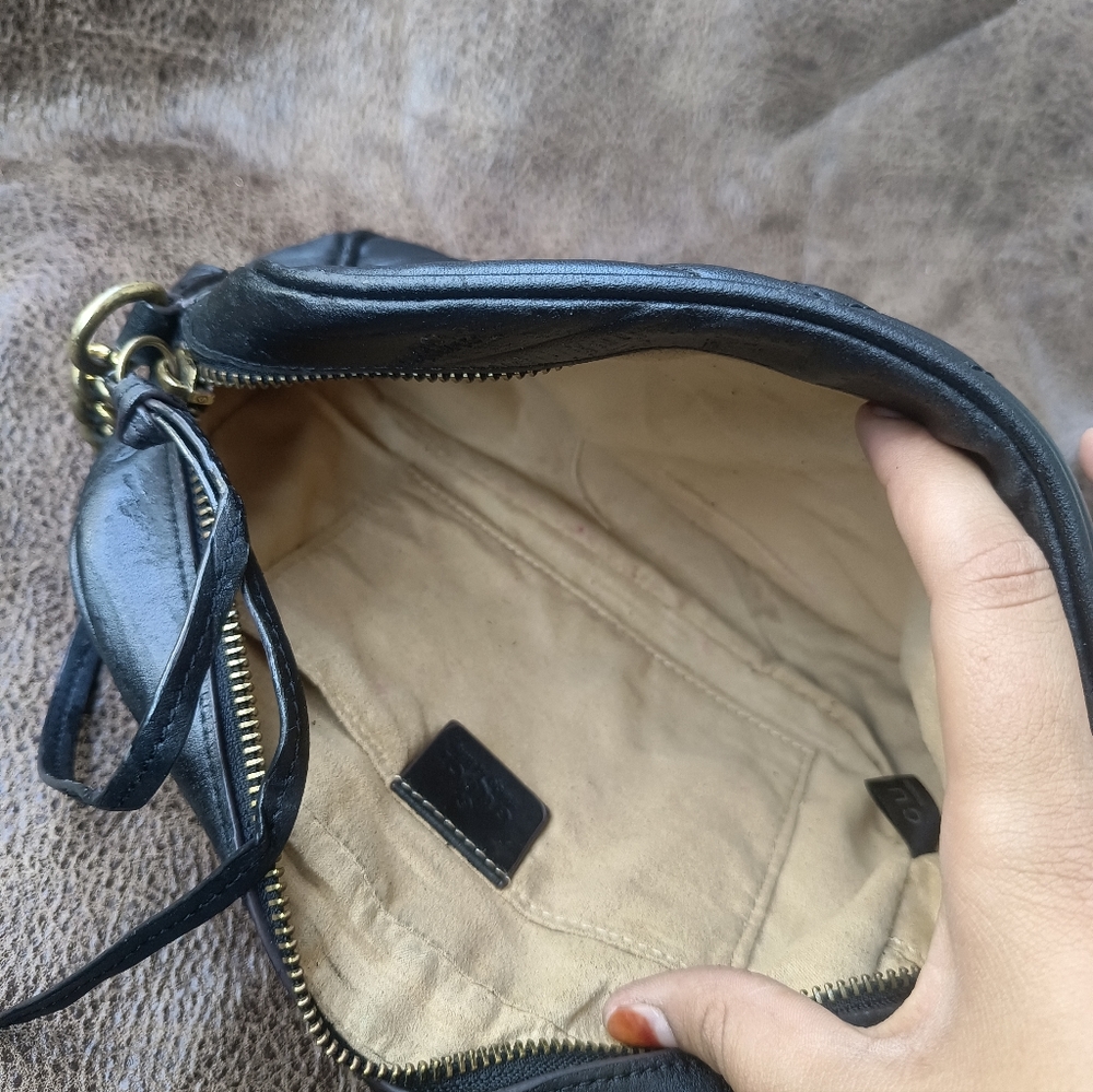 Authentic gucci marmot sling bag - Picture 6 of 13